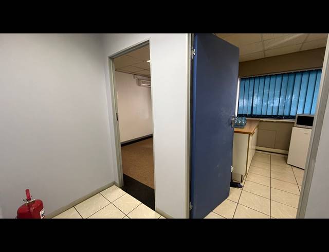 72M² OFFICE TO LET IN EMPANGENI CENTRAL